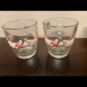 Cerve made in Italy, vintage coffee mugs. Advertising Raisin Bran